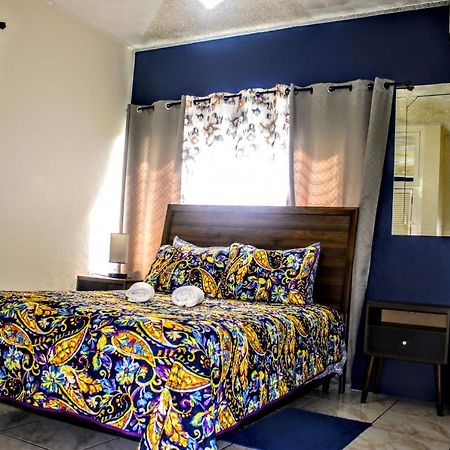 Crystoural Apartment Liguanea Sovereign 2 BR Apt- Kingston! Exterior foto