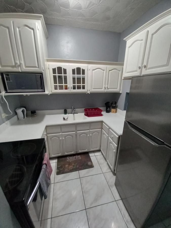 Crystoural Apartment Liguanea Sovereign 2 BR Apt- Kingston! Exterior foto