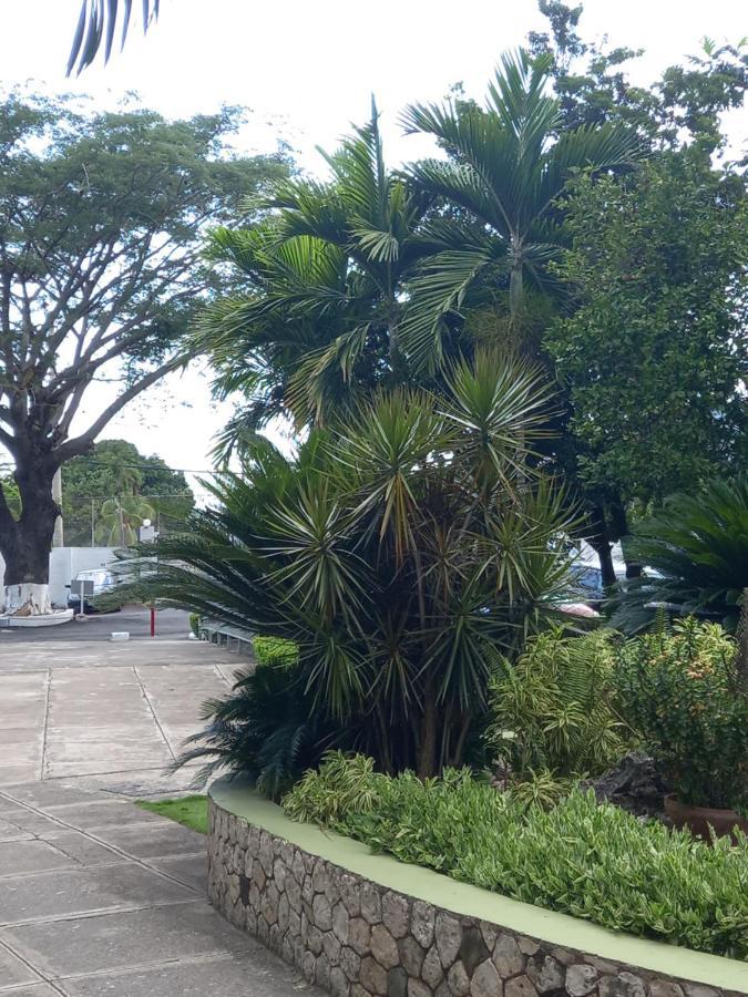 Crystoural Apartment Liguanea Sovereign 2 BR Apt- Kingston! Exterior foto