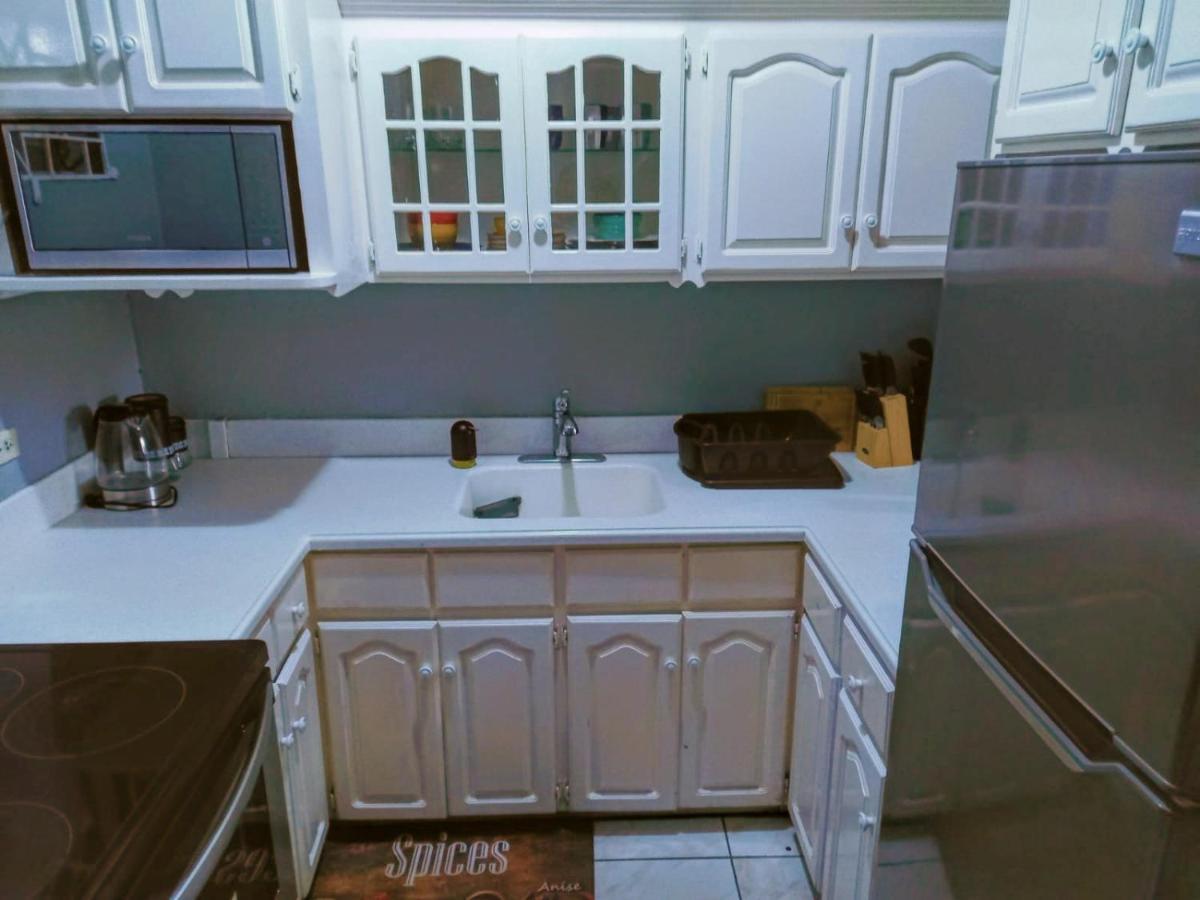 Crystoural Apartment Liguanea Sovereign 2 BR Apt- Kingston! Exterior foto