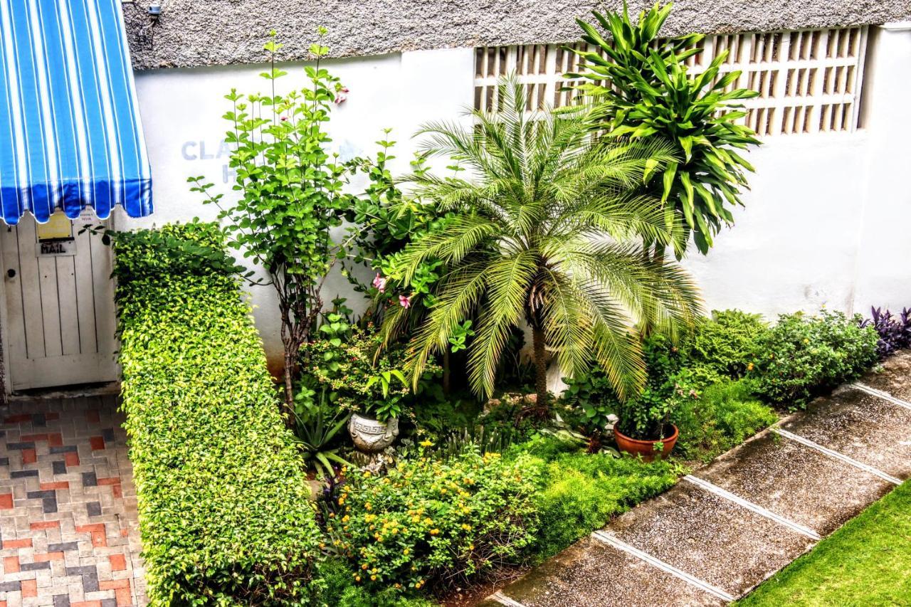 Crystoural Apartment Liguanea Sovereign 2 BR Apt- Kingston! Exterior foto
