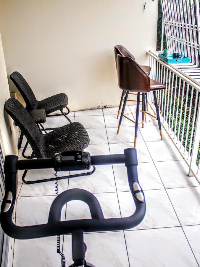 Crystoural Apartment Liguanea Sovereign 2 BR Apt- Kingston! Exterior foto